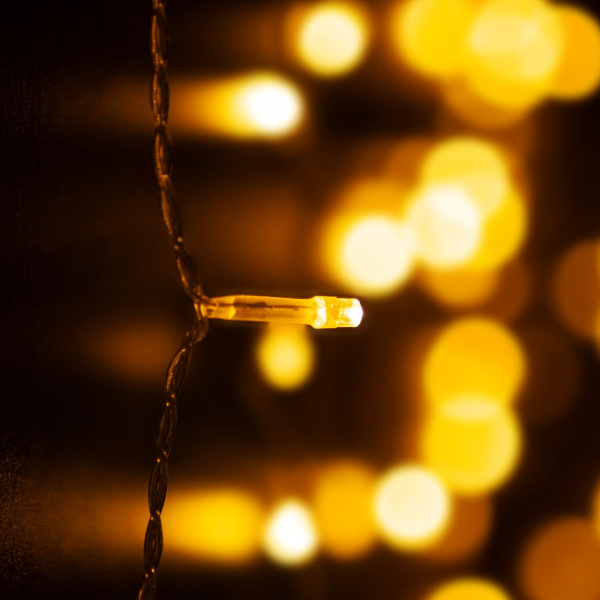 Гирлянда занавес теплый белый 2*3м IP20 200-002