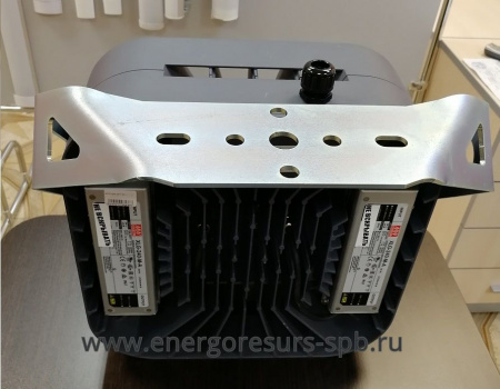 Прожектор светодиодный FFL 06-460-957-F20/F40 на кронштейне