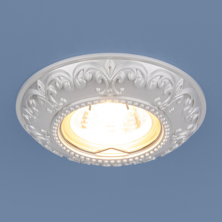 Встраиваемый светильник 7009 MR16 WH белый